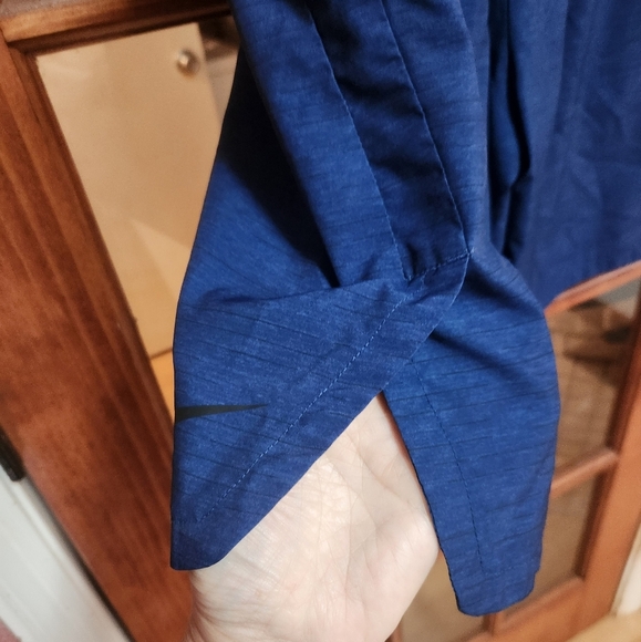 Nike Blue Athletic Shorts Lightweight Relaxed Fit - Picture 3 of 4